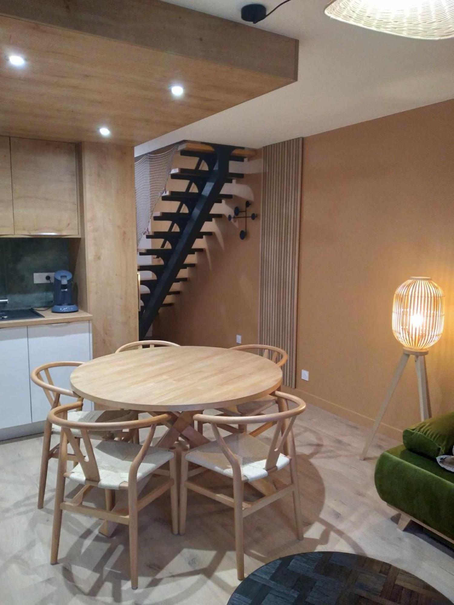 Duplex Lumineux - 40M2 - 2 Chambres - Balcon Terrasse - Parking - Entierement Renove En Mai 2024 Котре Экстерьер фото