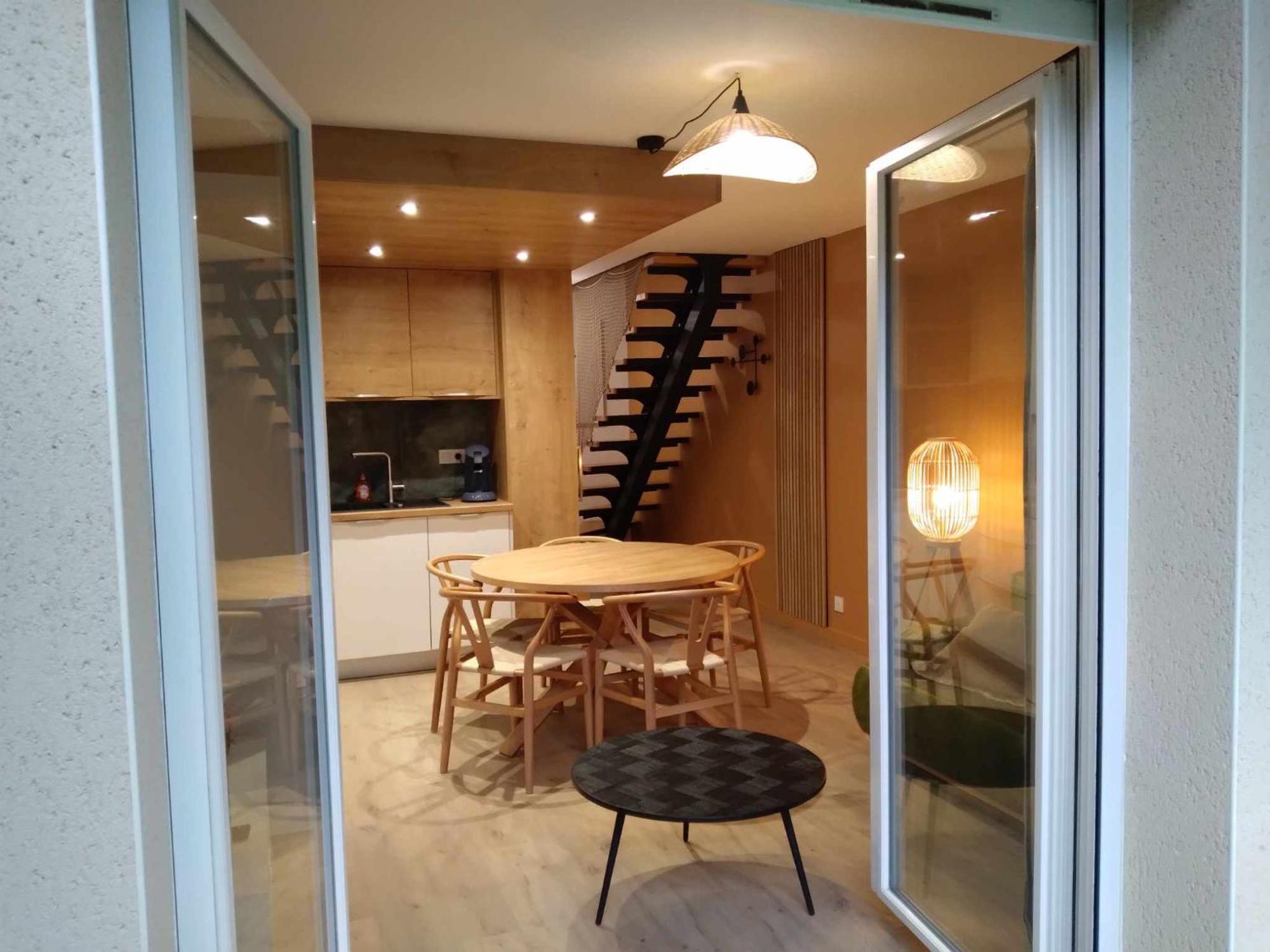 Duplex Lumineux - 40M2 - 2 Chambres - Balcon Terrasse - Parking - Entierement Renove En Mai 2024 Котре Экстерьер фото