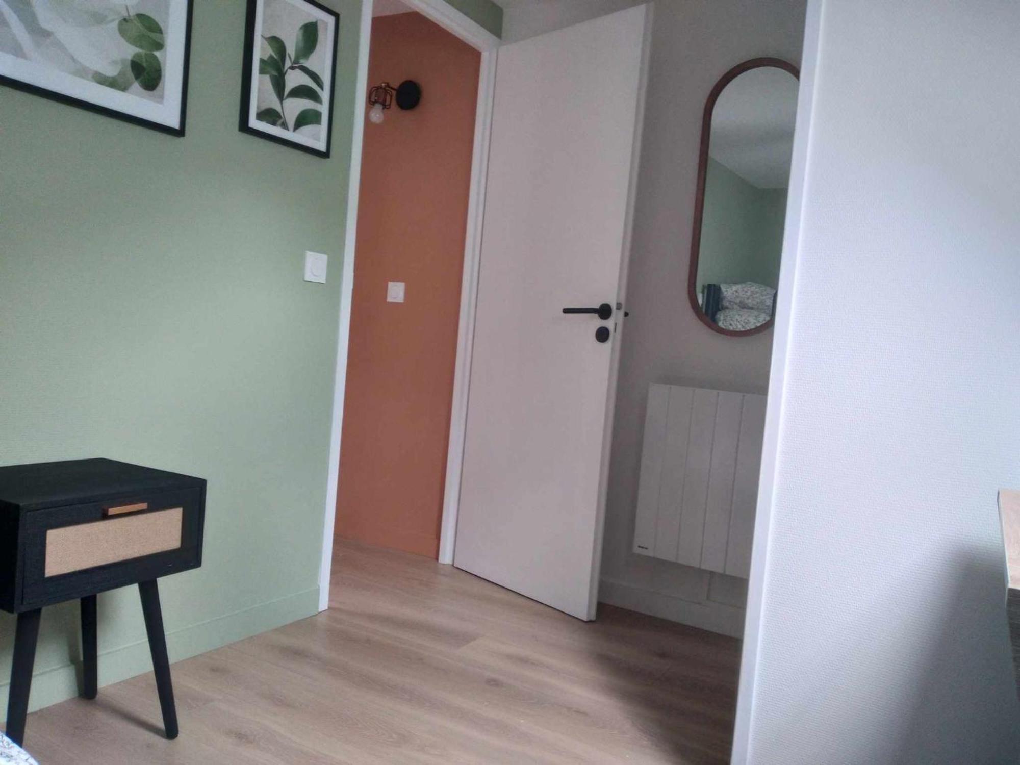 Duplex Lumineux - 40M2 - 2 Chambres - Balcon Terrasse - Parking - Entierement Renove En Mai 2024 Котре Экстерьер фото